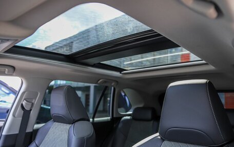 Toyota RAV4, 2025 год, 4 690 000 рублей, 17 фотография