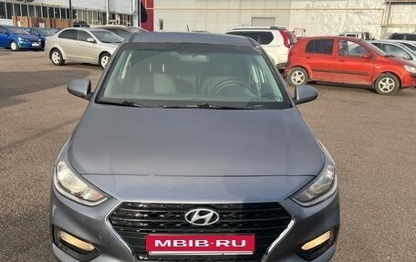 Hyundai Solaris II рестайлинг, 2019 год, 940 000 рублей, 3 фотография