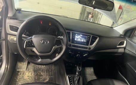 Hyundai Solaris II рестайлинг, 2019 год, 940 000 рублей, 5 фотография