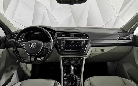 Volkswagen Tiguan II, 2017 год, 2 395 000 рублей, 14 фотография