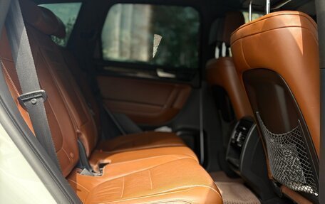 Volkswagen Touareg III, 2014 год, 2 490 000 рублей, 6 фотография