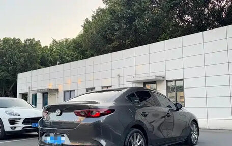 Mazda 3, 2022 год, 1 950 000 рублей, 3 фотография