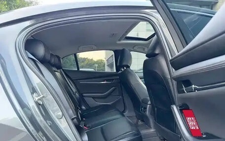 Mazda 3, 2022 год, 1 950 000 рублей, 9 фотография