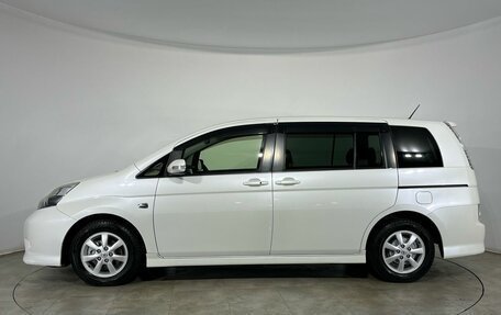 Toyota ISis I, 2013 год, 1 300 000 рублей, 2 фотография