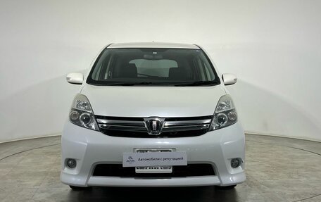 Toyota ISis I, 2013 год, 1 300 000 рублей, 6 фотография
