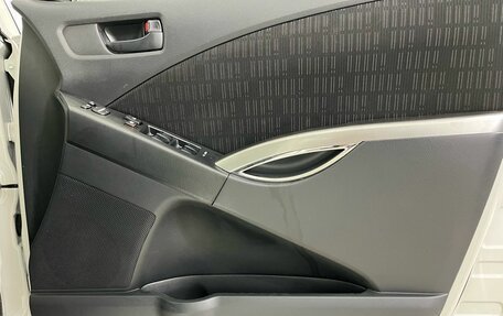 Toyota ISis I, 2013 год, 1 300 000 рублей, 19 фотография