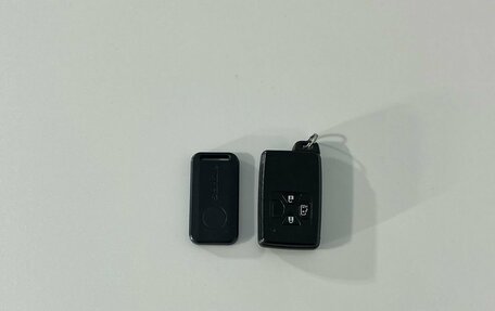 Toyota ISis I, 2013 год, 1 300 000 рублей, 22 фотография