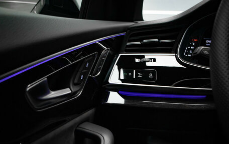 Audi SQ8, 2024 год, 15 995 000 рублей, 12 фотография