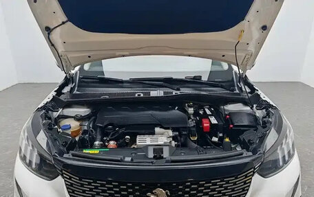 Peugeot 2008 II, 2022 год, 1 750 000 рублей, 9 фотография