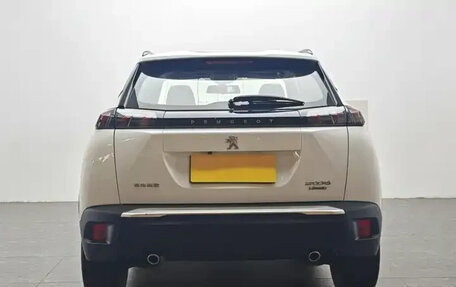 Peugeot 2008 II, 2022 год, 1 750 000 рублей, 5 фотография