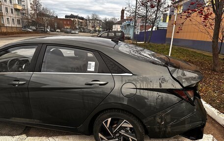 Hyundai Elantra, 2023 год, 1 950 000 рублей, 8 фотография