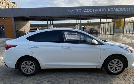 Hyundai Solaris II рестайлинг, 2019 год, 1 270 000 рублей, 4 фотография