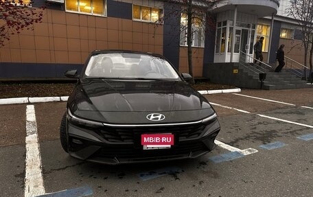 Hyundai Elantra, 2023 год, 1 950 000 рублей, 2 фотография