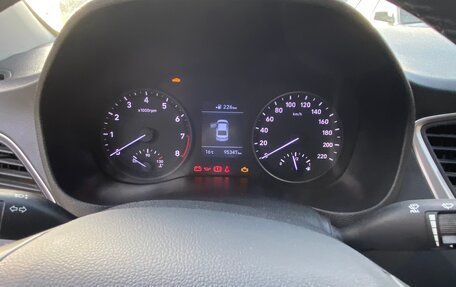 Hyundai Solaris II рестайлинг, 2019 год, 1 270 000 рублей, 7 фотография