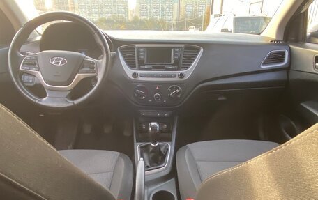 Hyundai Solaris II рестайлинг, 2019 год, 1 270 000 рублей, 6 фотография