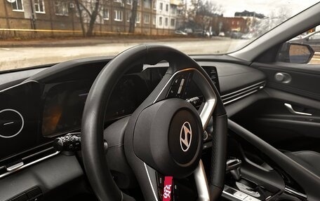 Hyundai Elantra, 2023 год, 1 950 000 рублей, 18 фотография