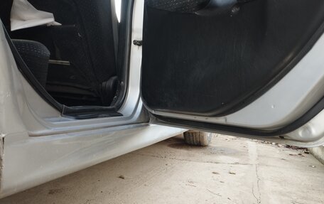 Hyundai Sonata IV рестайлинг, 2005 год, 450 000 рублей, 5 фотография