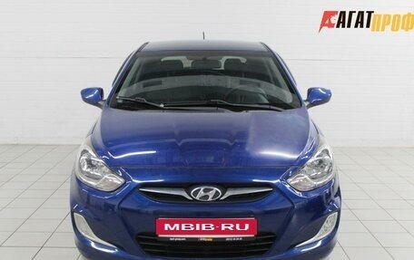 Hyundai Solaris II рестайлинг, 2011 год, 570 000 рублей, 4 фотография