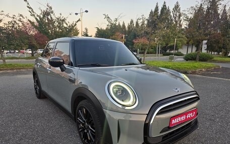 MINI Clubman, 2022 год, 2 350 000 рублей, 1 фотография