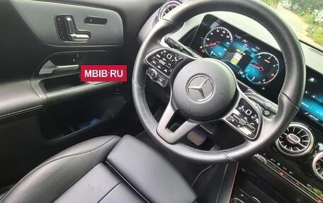 Mercedes-Benz GLB, 2022 год, 3 500 000 рублей, 17 фотография