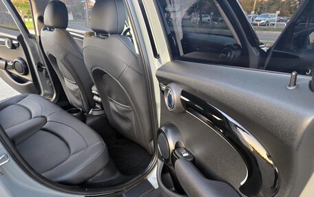 MINI Clubman, 2022 год, 2 350 000 рублей, 12 фотография