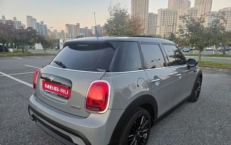 MINI Clubman, 2022 год, 2 350 000 рублей, 3 фотография
