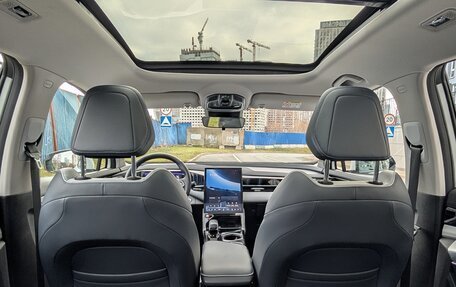 Geely Atlas, 2024 год, 2 690 000 рублей, 25 фотография