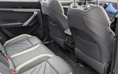 Geely Atlas, 2024 год, 2 690 000 рублей, 23 фотография