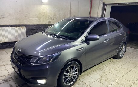 KIA Rio III рестайлинг, 2016 год, 880 000 рублей, 2 фотография