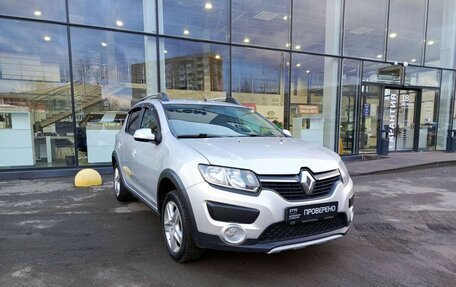 Renault Sandero II рестайлинг, 2018 год, 929 000 рублей, 3 фотография