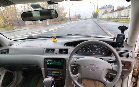 Toyota Camry, 1998 год, 405 000 рублей, 12 фотография