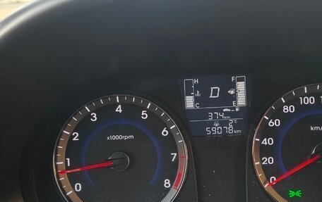 Hyundai Solaris II рестайлинг, 2015 год, 1 170 000 рублей, 10 фотография