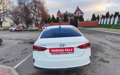 Hyundai Solaris II рестайлинг, 2021 год, 1 370 000 рублей, 5 фотография