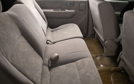 Nissan Bassara, 2001 год, 649 000 рублей, 16 фотография