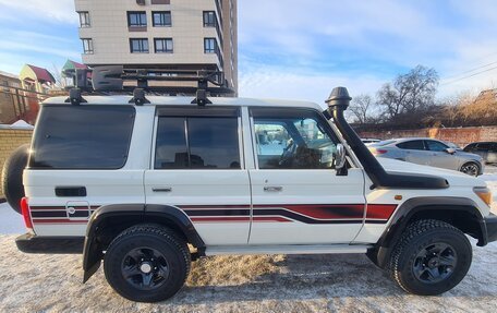 Toyota Land Cruiser 70, 2022 год, 7 900 000 рублей, 18 фотография