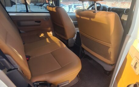 Toyota Land Cruiser 70, 2022 год, 7 900 000 рублей, 25 фотография