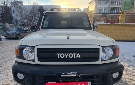Toyota Land Cruiser 70, 2022 год, 7 900 000 рублей, 19 фотография