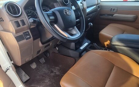 Toyota Land Cruiser 70, 2022 год, 7 900 000 рублей, 33 фотография