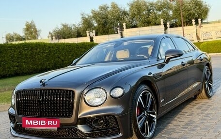 Bentley Flying Spur, 2020 год, 23 700 000 рублей, 16 фотография