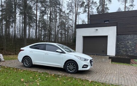 Hyundai Solaris II рестайлинг, 2017 год, 755 000 рублей, 5 фотография
