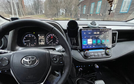 Toyota RAV4, 2016 год, 2 800 000 рублей, 12 фотография