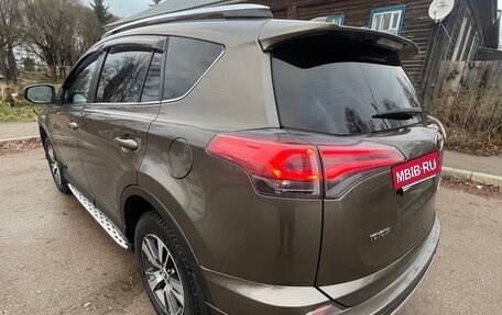 Toyota RAV4, 2016 год, 2 800 000 рублей, 27 фотография