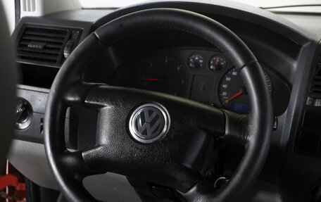 Volkswagen Transporter T5 рестайлинг, 2005 год, 795 000 рублей, 14 фотография