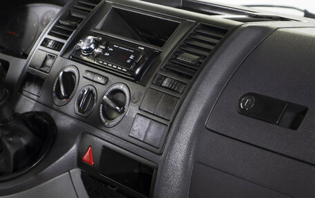 Volkswagen Transporter T5 рестайлинг, 2005 год, 795 000 рублей, 16 фотография