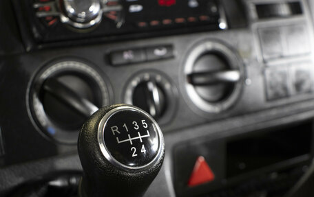 Volkswagen Transporter T5 рестайлинг, 2005 год, 795 000 рублей, 18 фотография