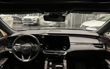 Lexus RX IV рестайлинг, 2023 год, 9 990 000 рублей, 17 фотография