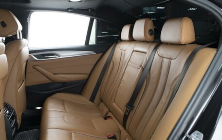 BMW 5 серия, 2017 год, 3 490 000 рублей, 9 фотография