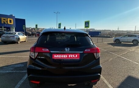 Honda Vezel, 2018 год, 1 600 000 рублей, 2 фотография