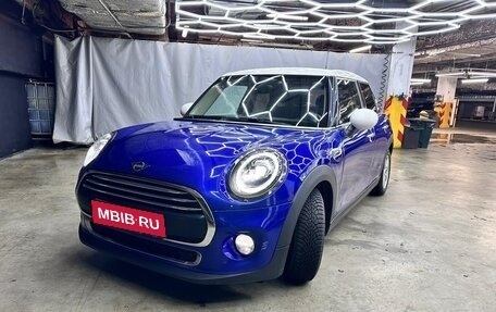 MINI Hatch, 2018 год, 1 800 000 рублей, 1 фотография