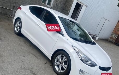 Hyundai Avante, 2012 год, 880 000 рублей, 3 фотография